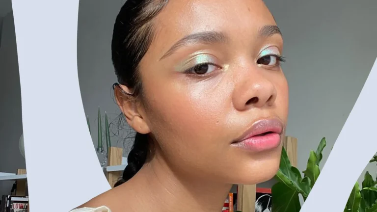 Mastering the ‘Clean Girl’ Aesthetic: Fresh and Natural Makeup Tutorials for 2024